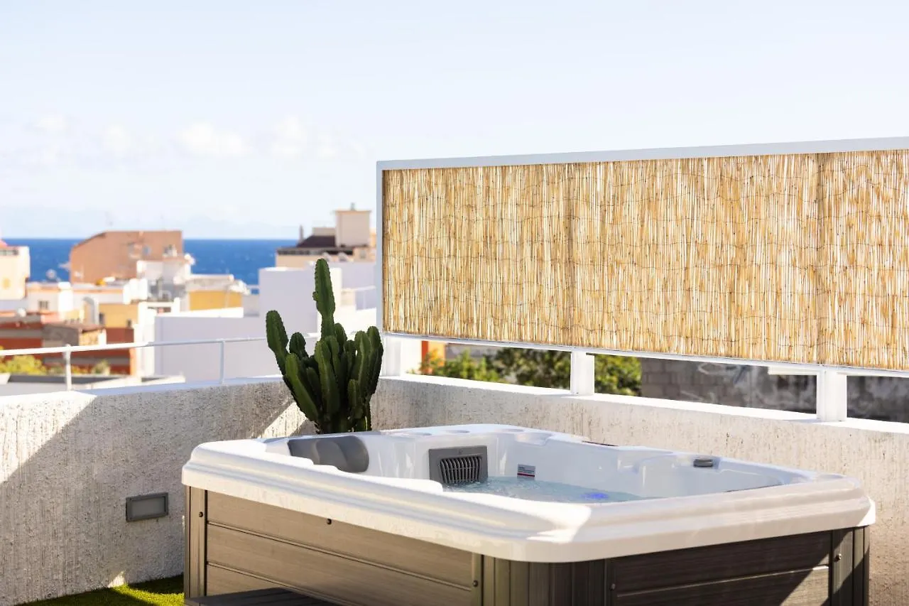 Apartment San Andres Suites 2B With Jacuzzi Spain